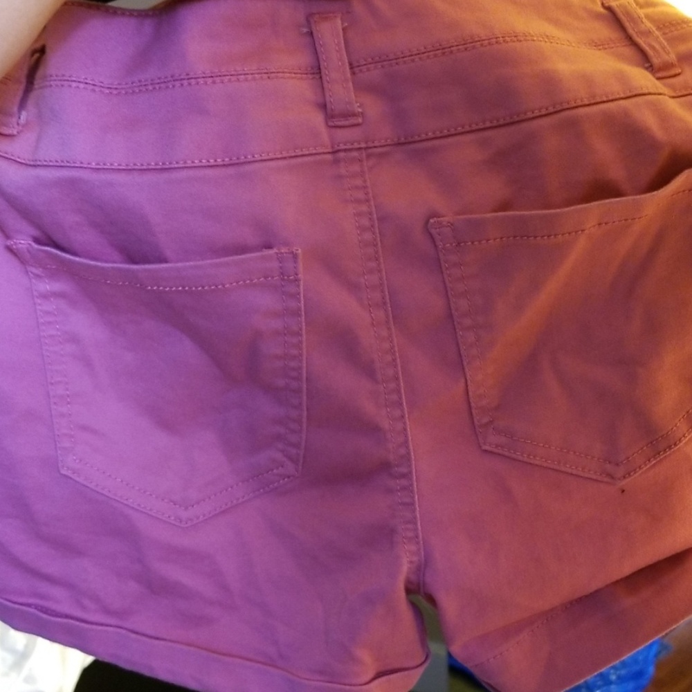 Shorts - Picture 5 of 5